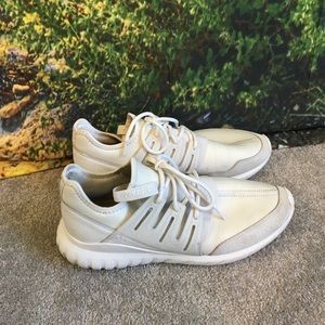 Adidas Tubular Radial Crystal White (size 10)